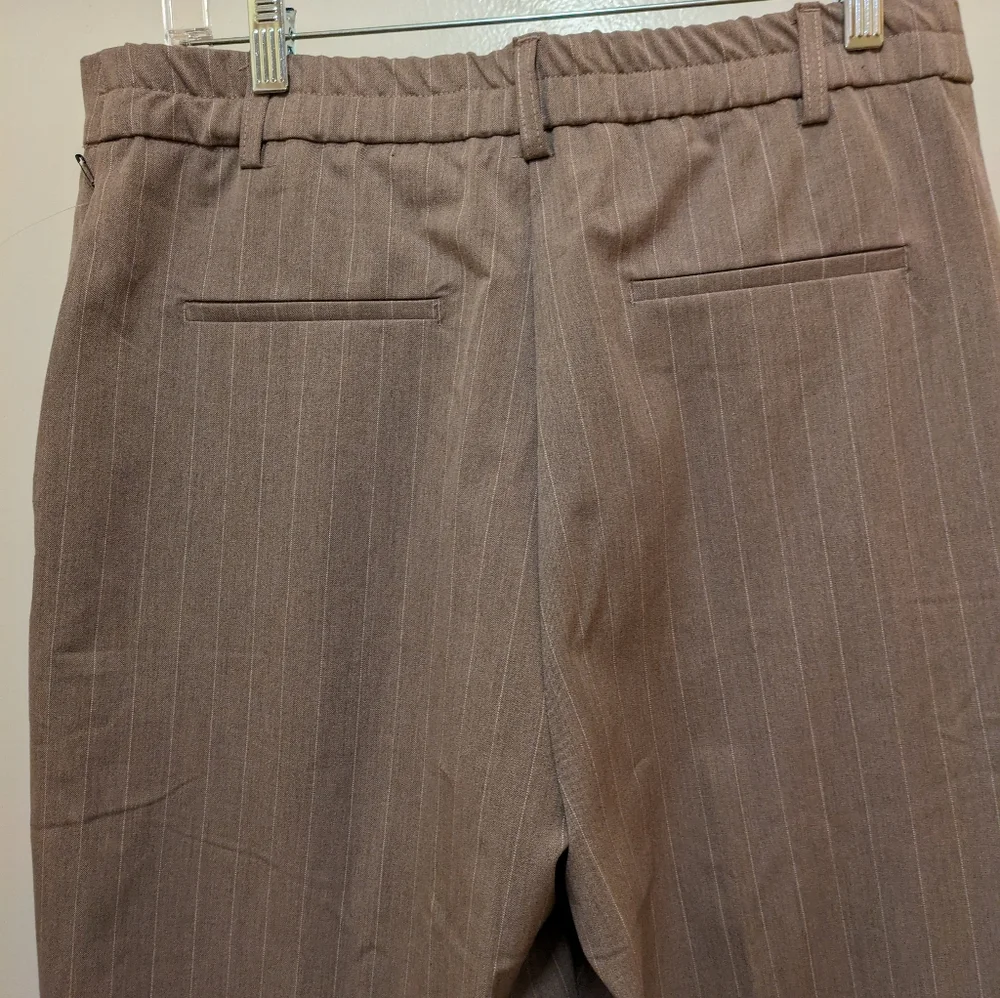 House of Harlow 1960 tan pin stripe slacks women's sz L New no tag - Picture 3 of 10